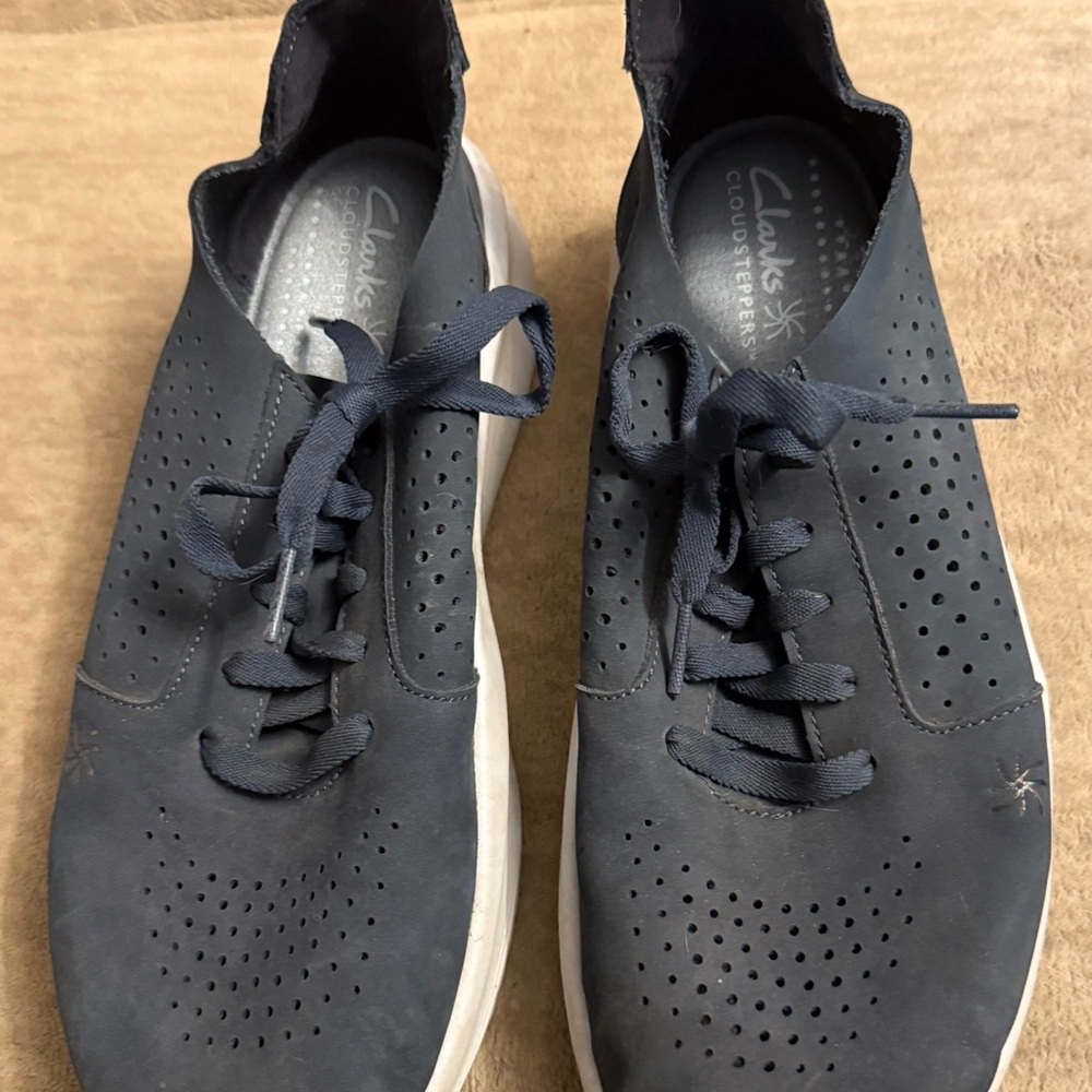 Clarks woman’s  Dark Blue Sneakers